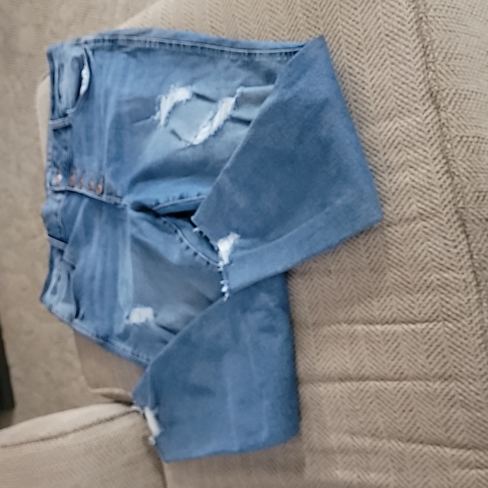Maurices jeans